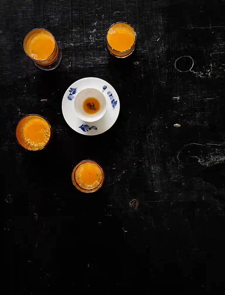 Passionsfrugt og mango